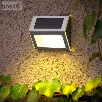 Good price Veelzijdige en handige zonne-energie-buitenwandverlichting 1.2V 1600mAh AAA-batterijcapaciteit 153mm*38mm*76mm Productgrootte online